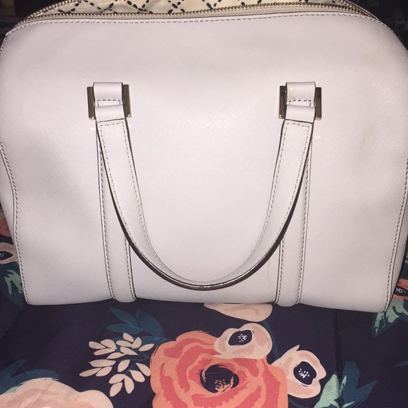 PENDING ♠️ LIKE NEW KATE SPADE SATCHEL ♠️ - Picture 4 of 5